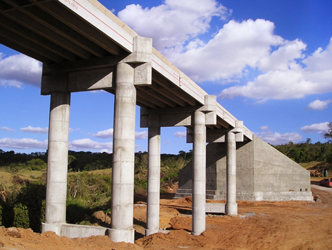 Pontes e Viadutos